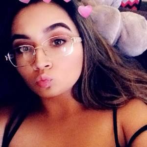 Meet your Posher, Abigail